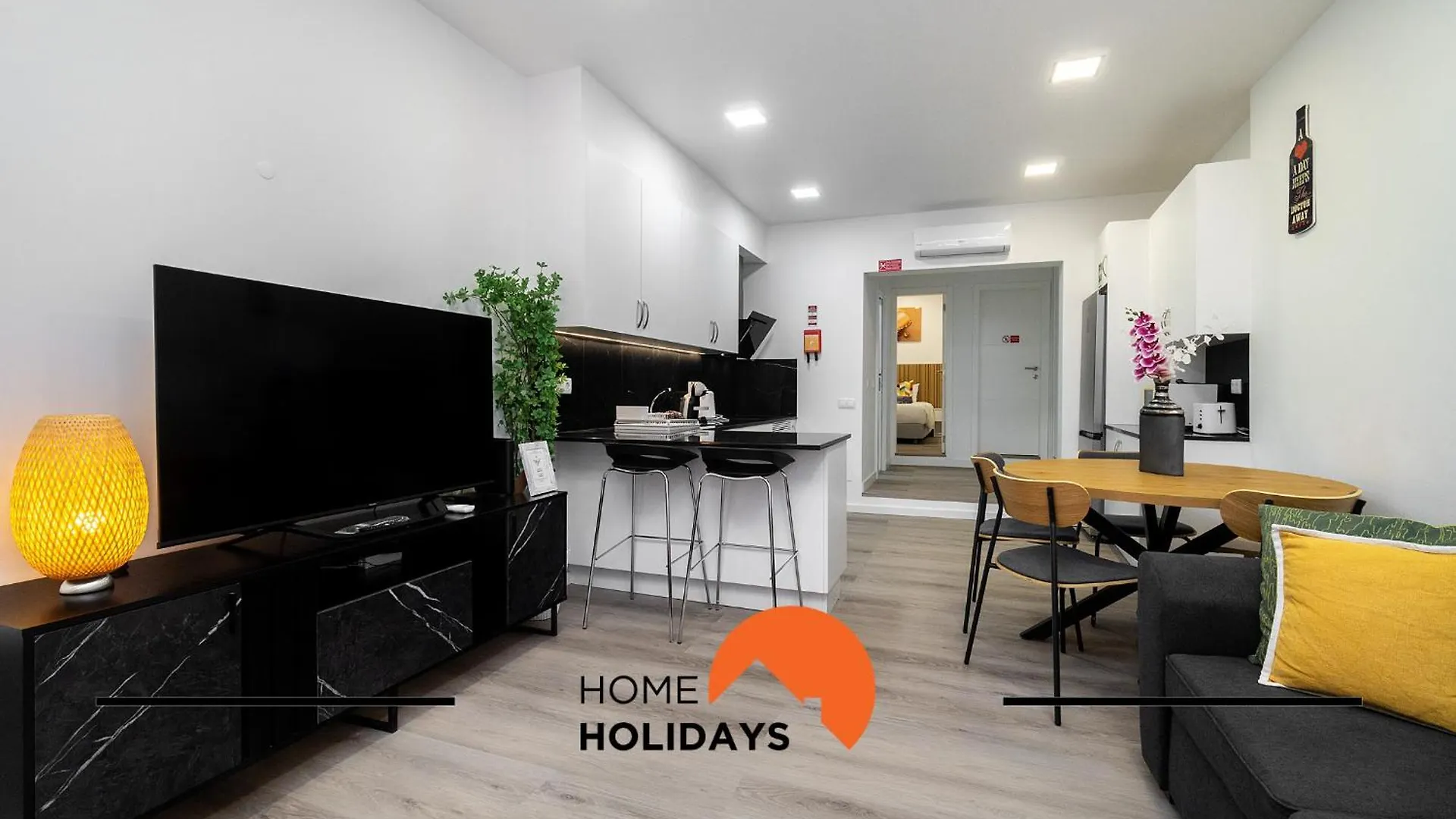#304 - Albufeira Beach House By Home Holidays Apartment